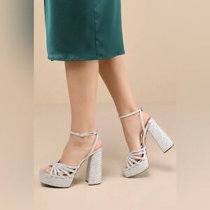 NIB Lulu’s Seelah Silver Metallic Strappy Platform High Heel Sandals 8.5